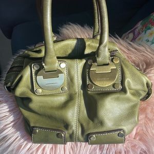 💚 Authentic “KAREN MILLEN” LONDON Olive Green Leather Travel Bag 🧳